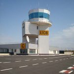 Aeroporto di Comiso Torre di controllo vista dai piazzali di sosta aeromobili